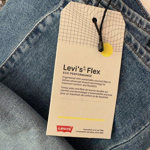 NWT - LEVI'S 502 Tapered-Fit Jeans - Light Blue - Picture 5 of 8